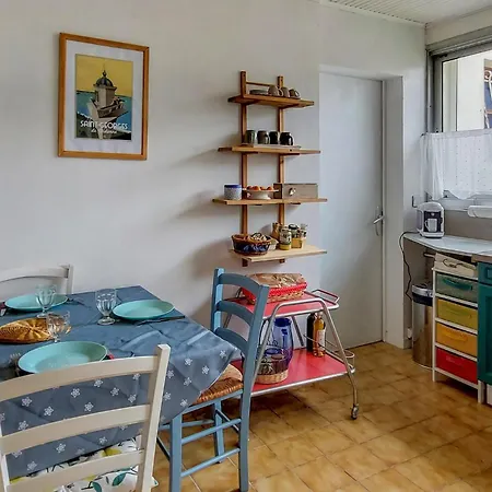 2 Bedroom Gorgeous In St-georges-de-didonn Ferienhaus *