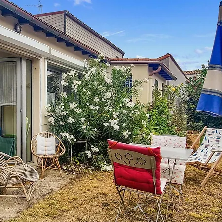Casa de Férias 2 Bedroom Gorgeous In St-georges-de-didonn